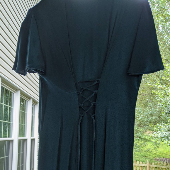 Dressy Betsy Emerald Green split front - Picture 6 of 8
